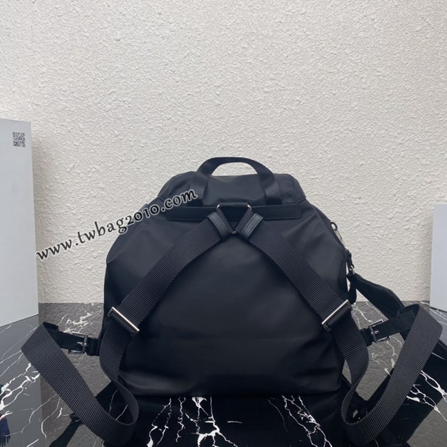Prada專櫃新款背包 1BZ811 普拉達黑色尼龍布雙肩背包 csp1637